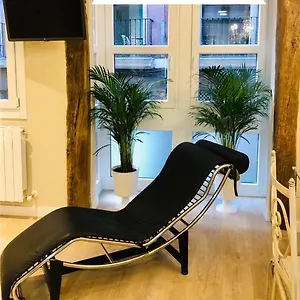 https://apartamento-lauramer-bilbao.bilbaohotelsspain.com